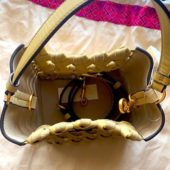 Tory Burch McGraw Woven Embossed Small Bucket Bag - Picture 5 of 7